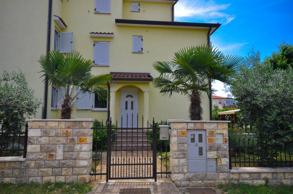 Ana M Apartments Novigrad Istria 外观 照片