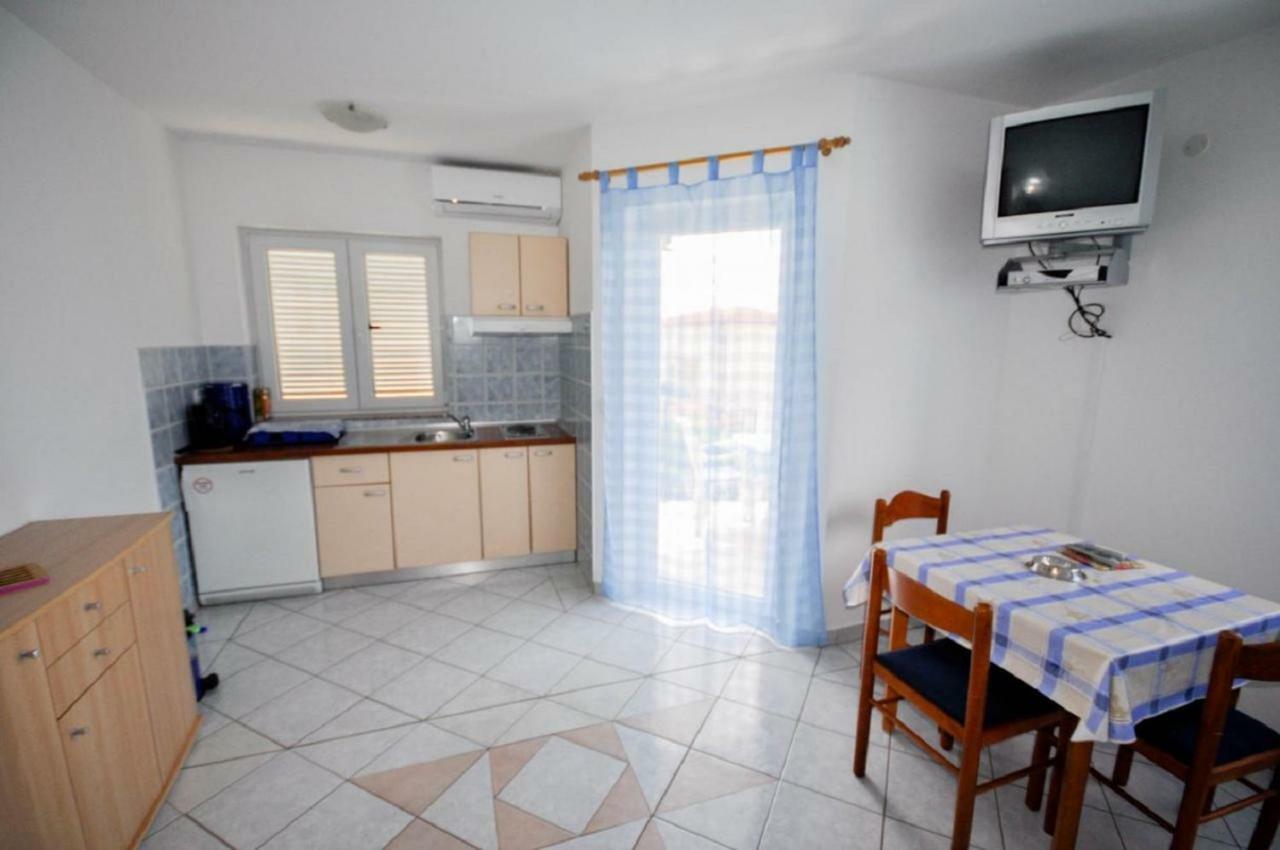 Ana M Apartments Novigrad Istria 外观 照片